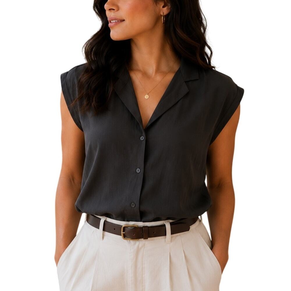 Banana Republic Black Sleeveless Blouse XS Petite Minimalist